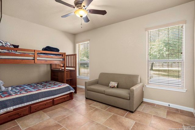 133 Copper Ridge, La Vernia, TX 78121