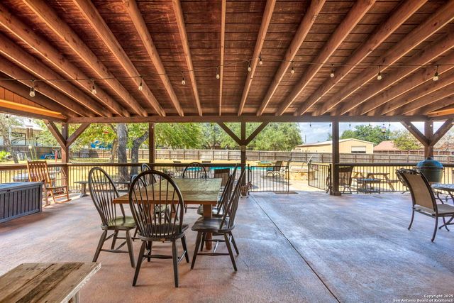 133 Copper Ridge, La Vernia, TX 78121