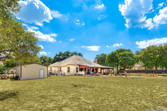 133 Copper Ridge, La Vernia, TX 78121