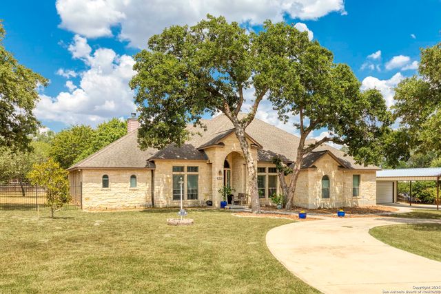 133 Copper Ridge, La Vernia, TX 78121