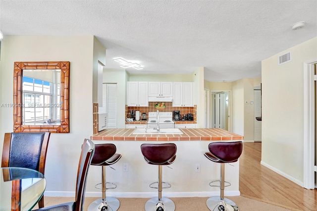 19877 E Country Club Drive 3607, Aventura, FL 33180