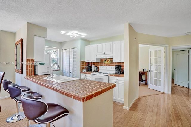 19877 E Country Club Drive 3607, Aventura, FL 33180