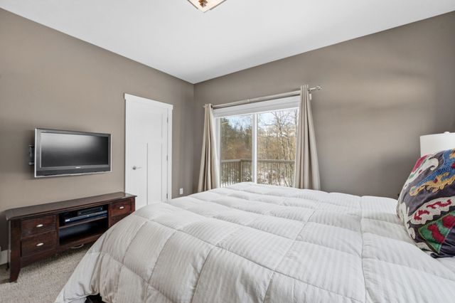 13802 S West Bayshore Drive, Traverse City, MI 49684