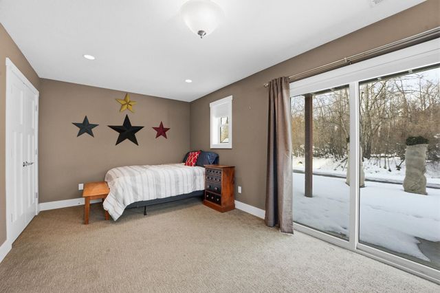 13802 S West Bayshore Drive, Traverse City, MI 49684