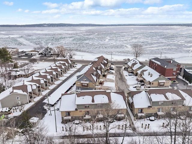 13802 S West Bayshore Drive, Traverse City, MI 49684