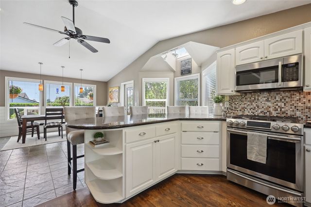 1910 Lenox Court NW, Olympia, WA 98502