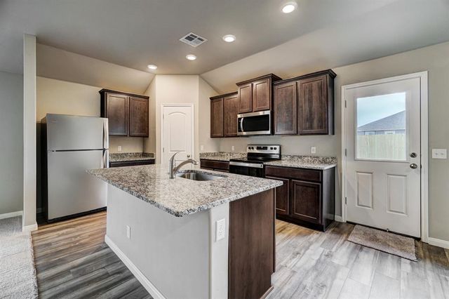 1902 Palmatum Road, El Reno, OK 73036