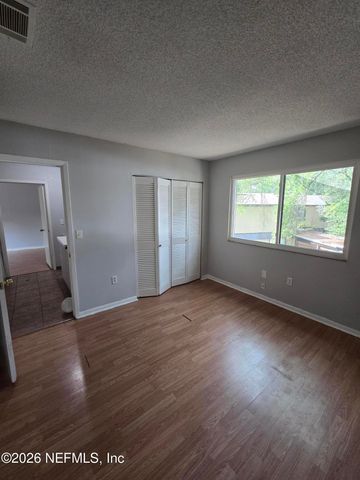 614 OAKS HOLLOW Court C3-2, Jacksonville, FL 32211