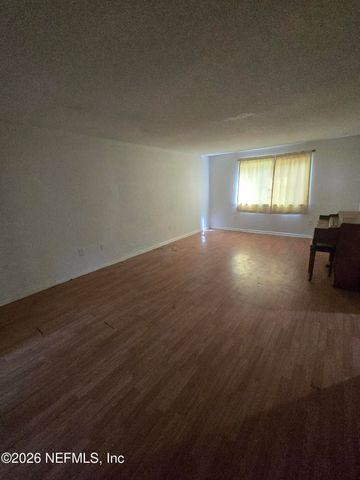 614 OAKS HOLLOW Court C3-2, Jacksonville, FL 32211