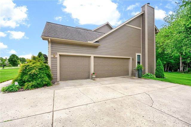 907 Autumn Leaf Drive, Beavercreek, OH 45430