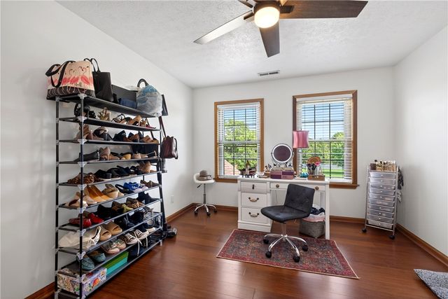 907 Autumn Leaf Drive, Beavercreek, OH 45430