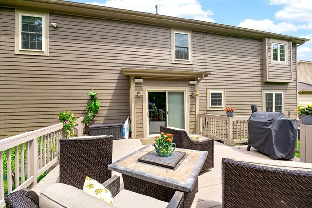 907 Autumn Leaf Drive, Beavercreek, OH 45430