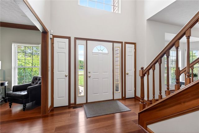 907 Autumn Leaf Drive, Beavercreek, OH 45430