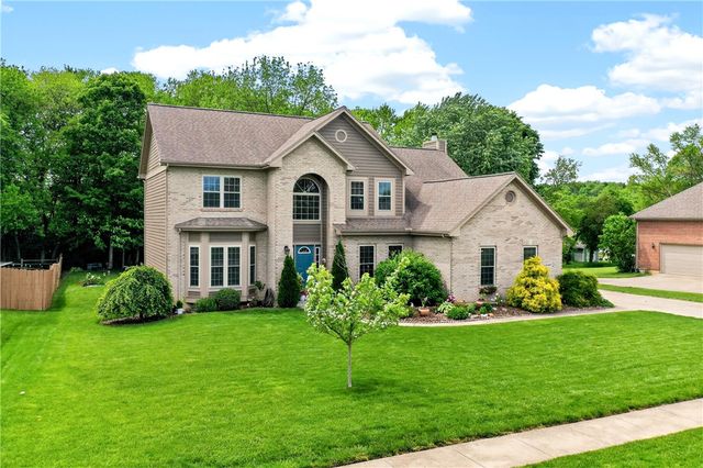 907 Autumn Leaf Drive, Beavercreek, OH 45430