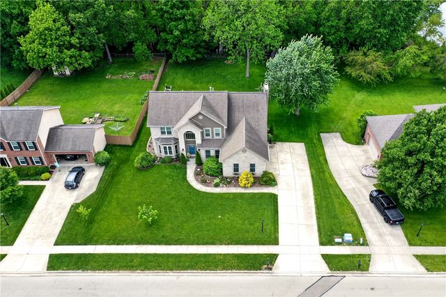 907 Autumn Leaf Drive, Beavercreek, OH 45430