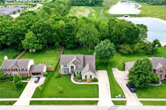 907 Autumn Leaf Drive, Beavercreek, OH 45430