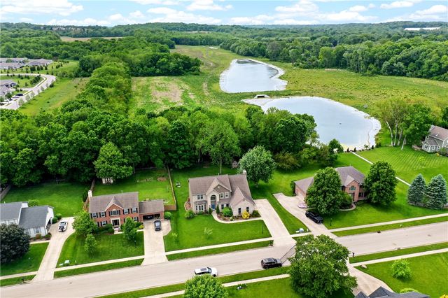 907 Autumn Leaf Drive, Beavercreek, OH 45430