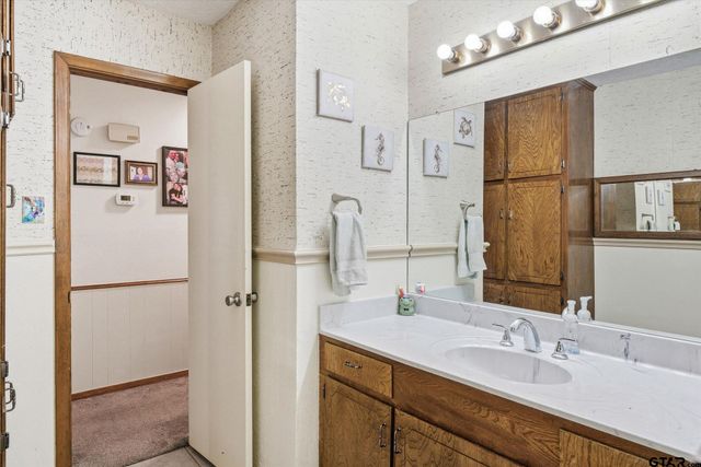 345 Washington, Van, TX 75790