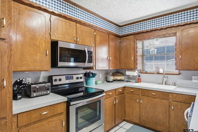 345 Washington, Van, TX 75790