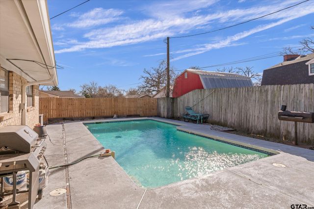 345 Washington, Van, TX 75790