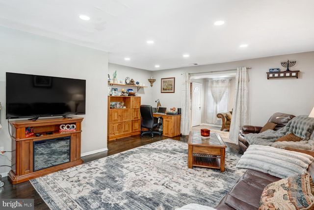 2 VINCENT CT, Little Egg Harbor Twp, NJ 08087