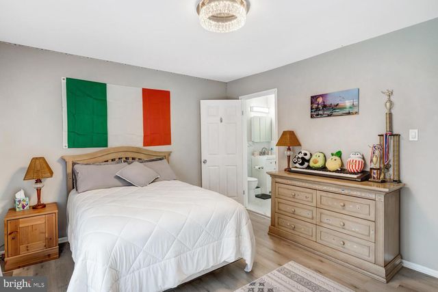 2 VINCENT CT, Little Egg Harbor Twp, NJ 08087