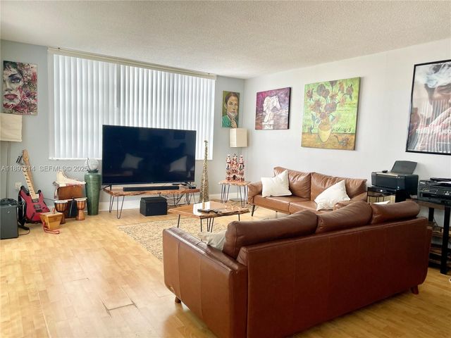 2750 NE 183rd Street 2308, Aventura, FL 33160