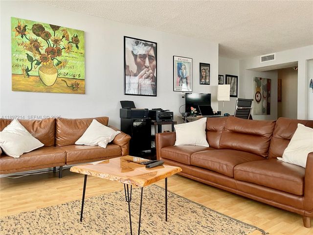 2750 NE 183rd Street 2308, Aventura, FL 33160