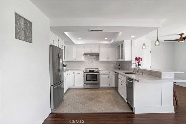 24020 Continental Drive, Canyon Lake, CA 92587
