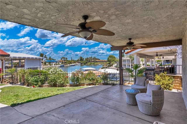 24020 Continental Drive, Canyon Lake, CA 92587