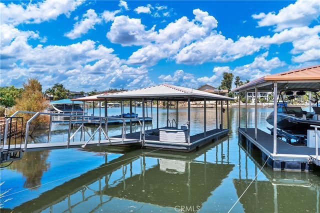 24020 Continental Drive, Canyon Lake, CA 92587