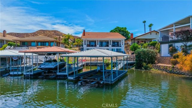 24020 Continental Drive, Canyon Lake, CA 92587