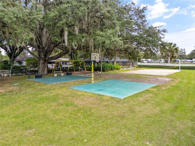 39132 COUNTY ROAD 54 2180, Zephyrhills, FL 33542