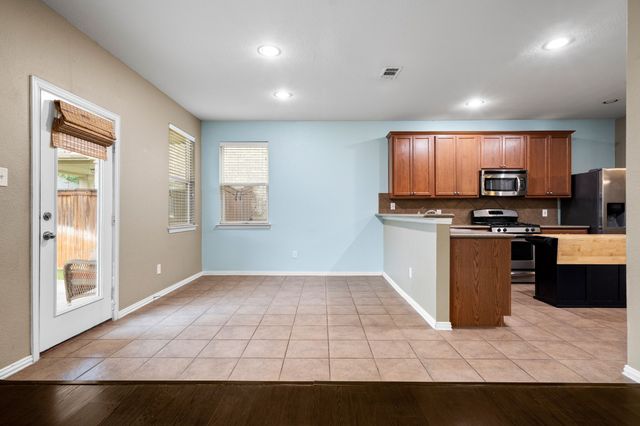 312 Perkins Drive, Argyle, TX 76226