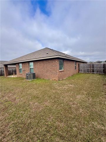 8131 Colleton S Drive, Semmes, AL 36575