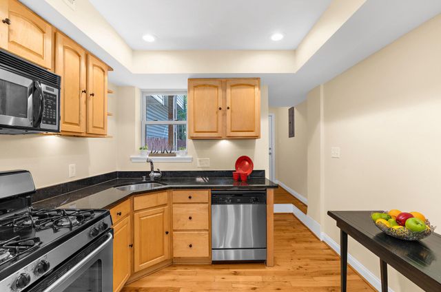 1005 S BAYLIS ST, Baltimore, MD 21224