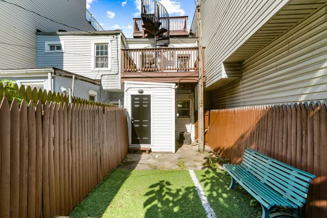 1005 S BAYLIS ST, Baltimore, MD 21224