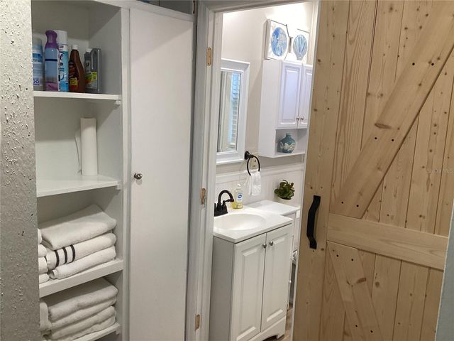 6062 OAK RIDGE AVENUE, New Port Richey, FL 34653