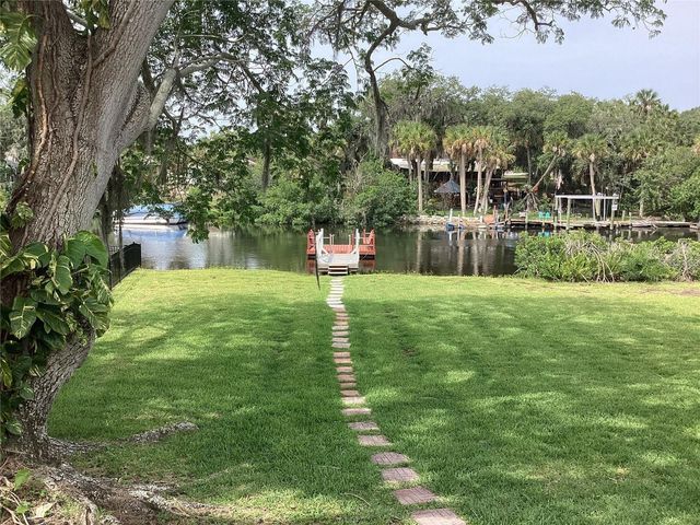 6062 OAK RIDGE AVENUE, New Port Richey, FL 34653