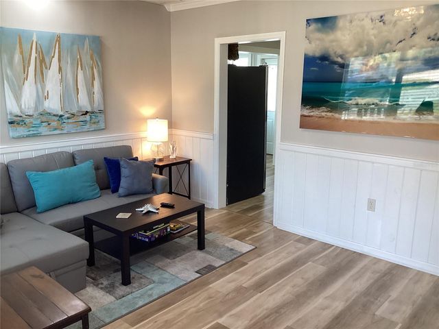 6062 OAK RIDGE AVENUE, New Port Richey, FL 34653