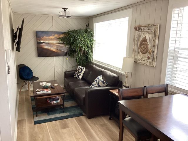 6062 OAK RIDGE AVENUE, New Port Richey, FL 34653