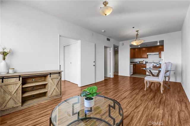 580 W Main 318, Alhambra, CA 91801