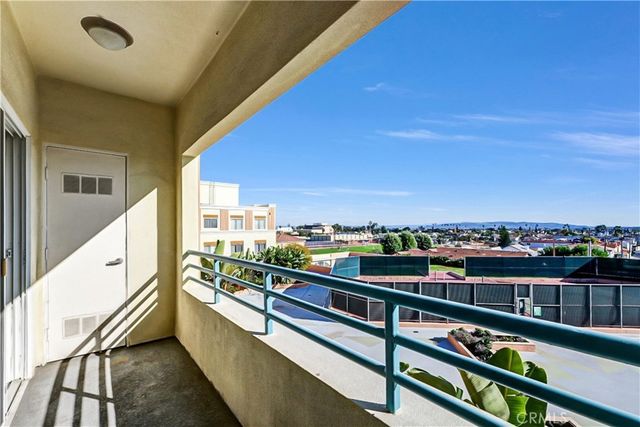 580 W Main 318, Alhambra, CA 91801