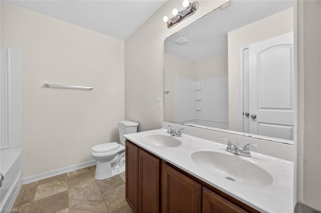 1257 Stonefield Crossing Court, Winston-salem, NC 27107
