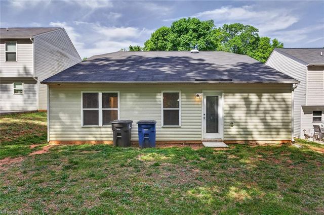 1257 Stonefield Crossing Court, Winston-salem, NC 27107