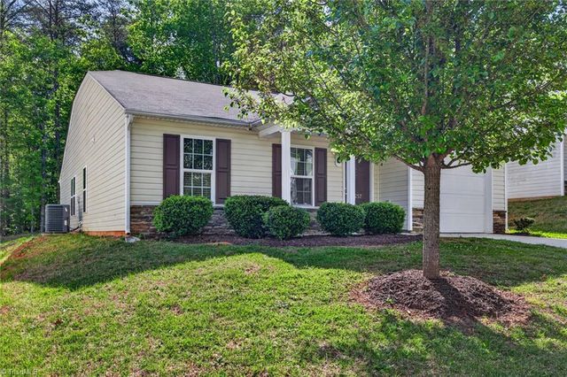 1257 Stonefield Crossing Court, Winston-salem, NC 27107