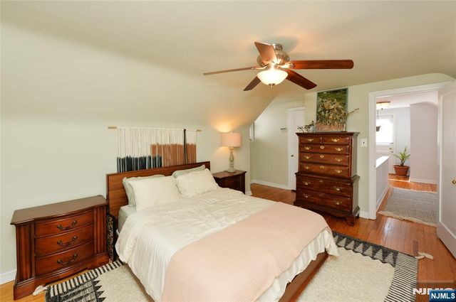 5-18 6th Street, Fair Lawn, NJ 07410