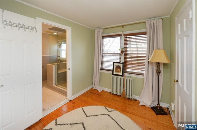 5-18 6th Street, Fair Lawn, NJ 07410