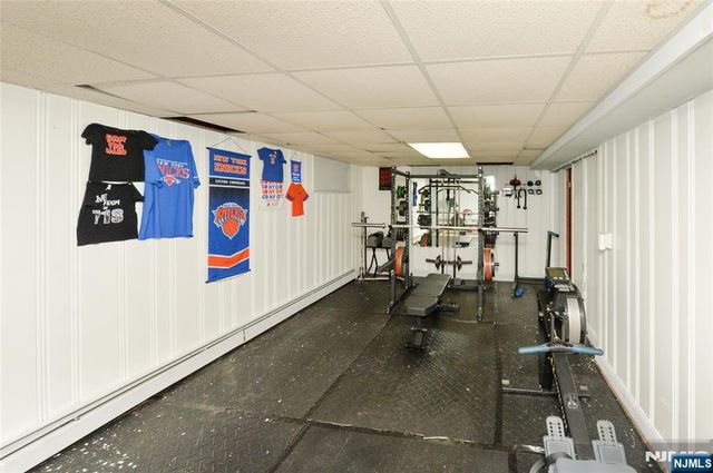 5-18 6th Street, Fair Lawn, NJ 07410