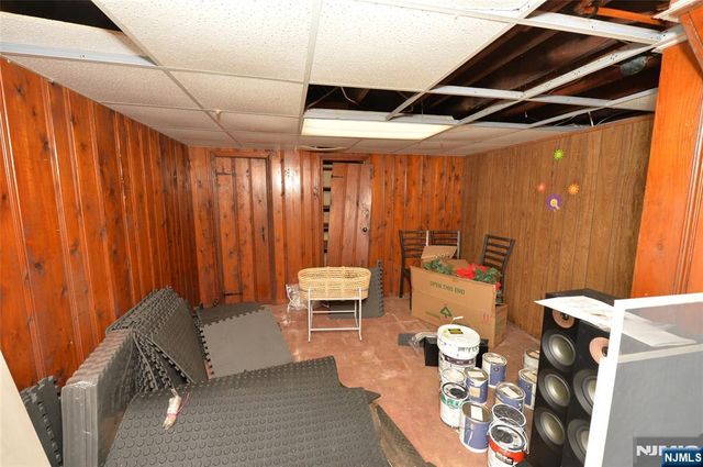 5-18 6th Street, Fair Lawn, NJ 07410